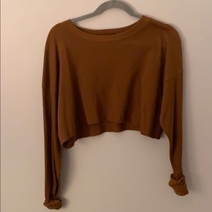 Long sleeve crop top